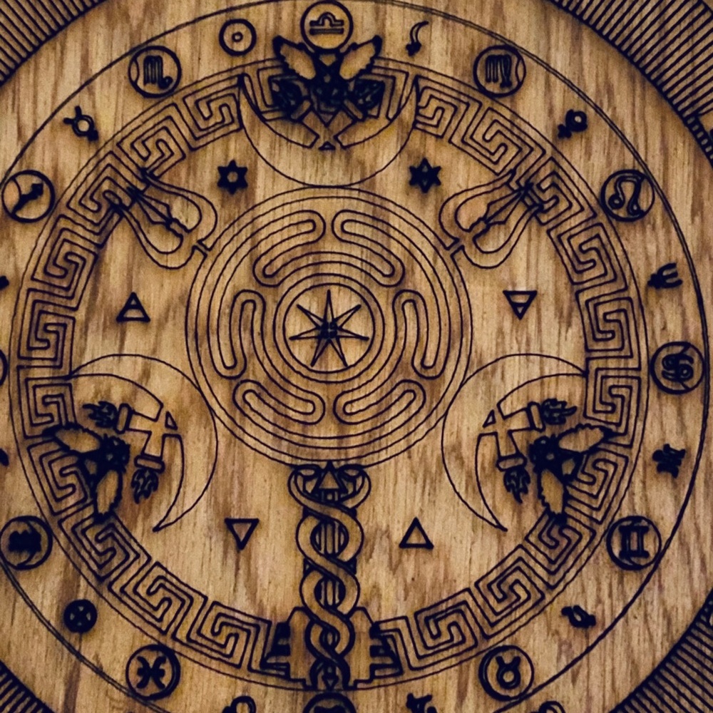 HEKATE HECATE TRIPLE GODDESS CRONE CHARGING PLATE - Picture 3 of 7